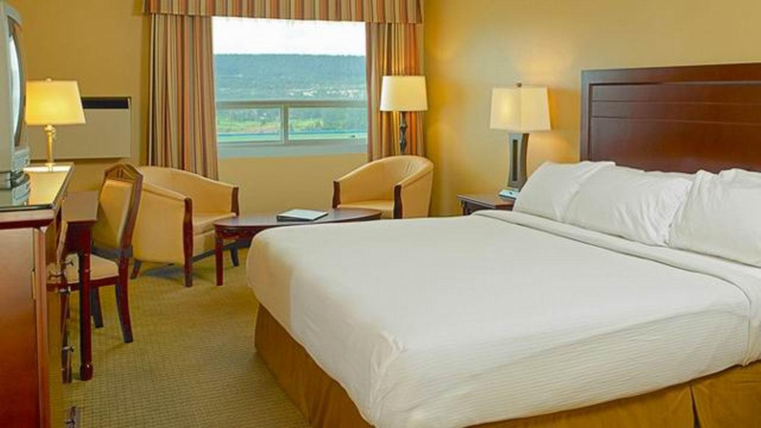 וויליאמס לייק Coast Fraser Inn מראה חיצוני תמונה