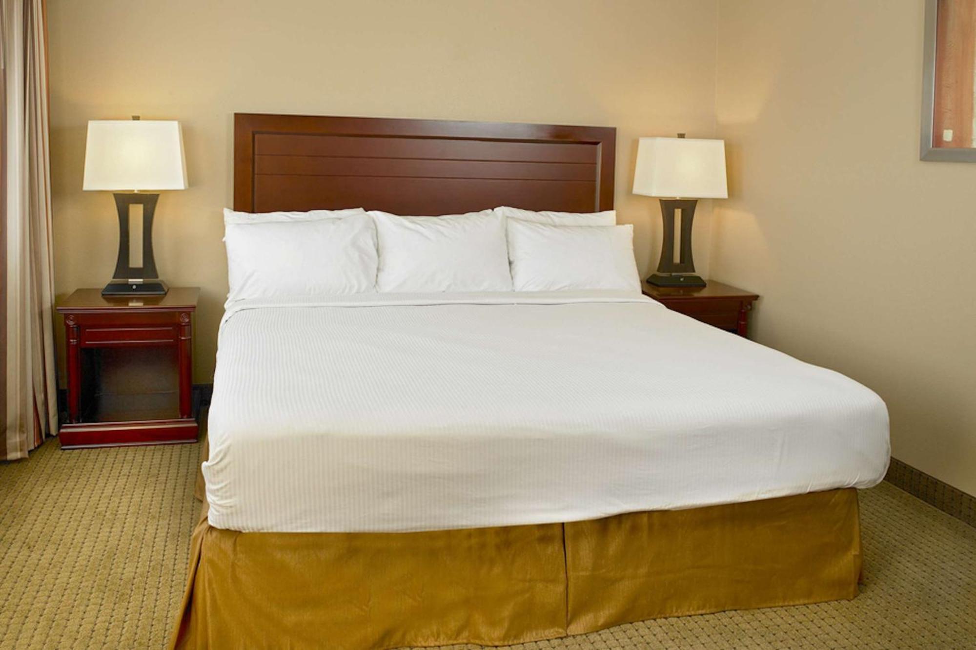 וויליאמס לייק Coast Fraser Inn מראה חיצוני תמונה