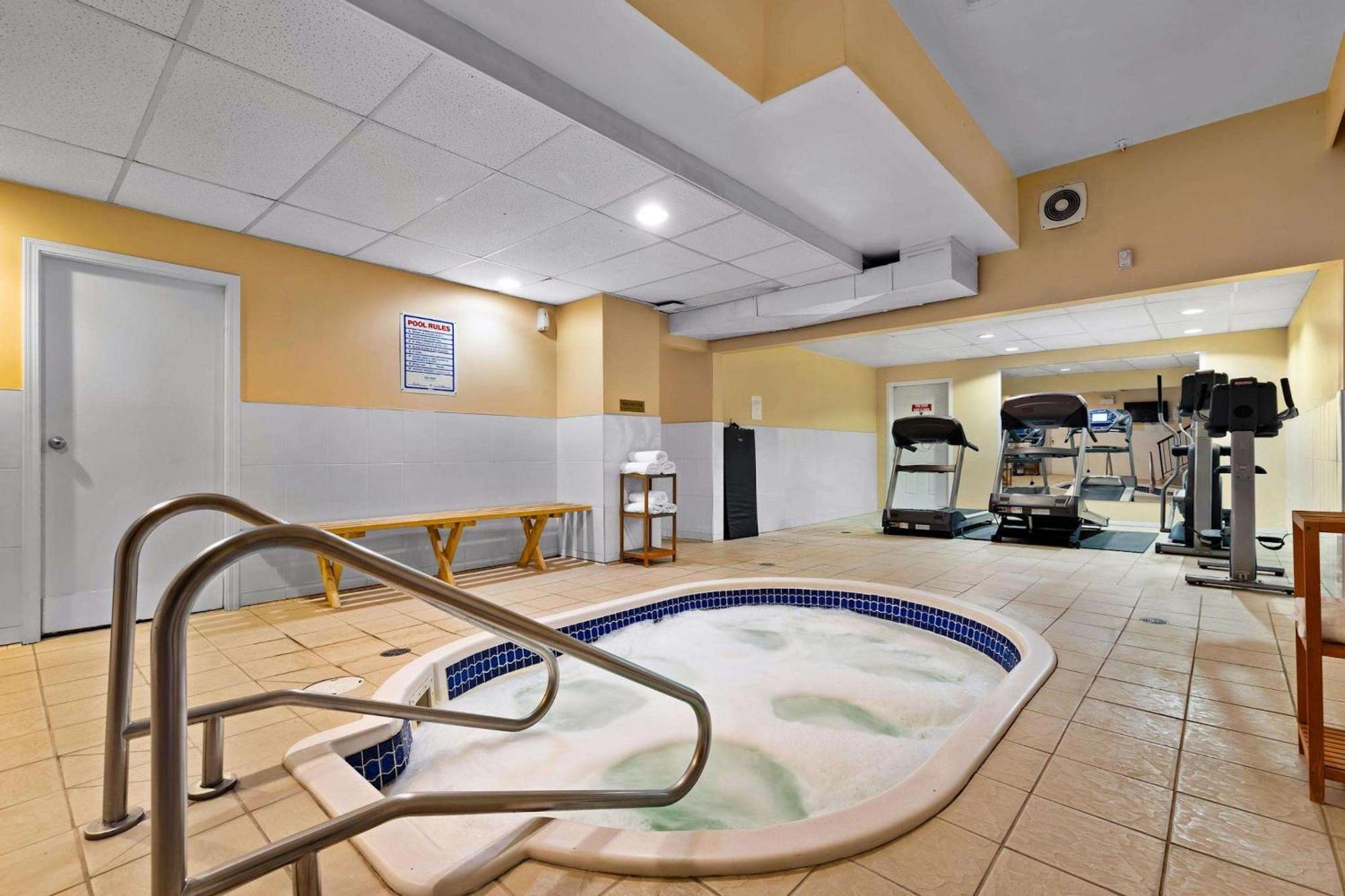 וויליאמס לייק Coast Fraser Inn מראה חיצוני תמונה