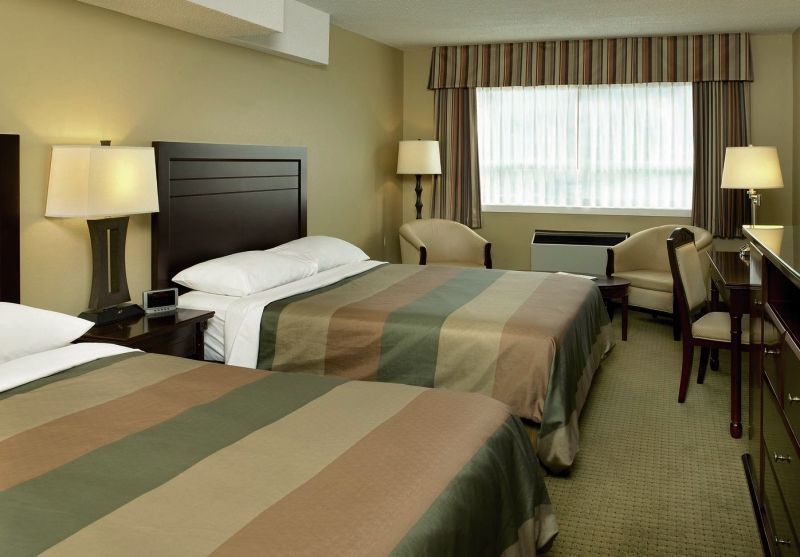וויליאמס לייק Coast Fraser Inn מראה חיצוני תמונה