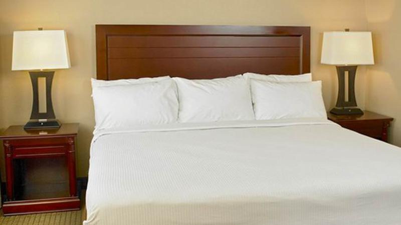 וויליאמס לייק Coast Fraser Inn מראה חיצוני תמונה